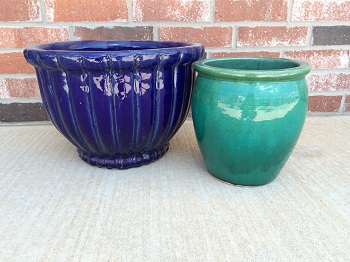 129 Landscape Supply Ceramic color pots